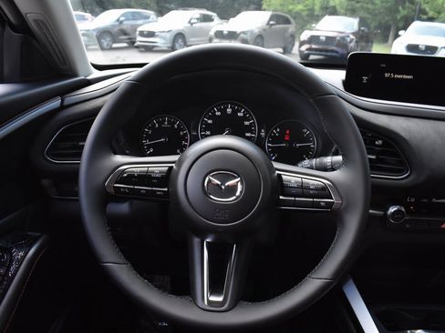 New 2025 MAZDA CX-30 Carbon image 25