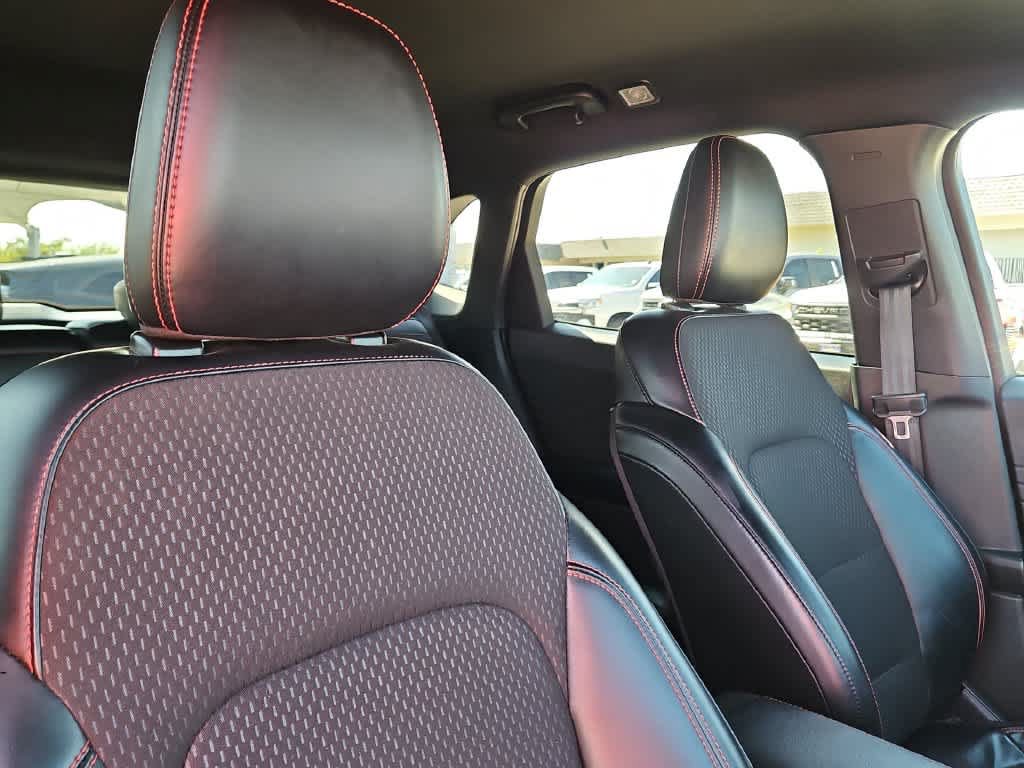 Used 2025 Ford Escape ST-Line FWD image 18