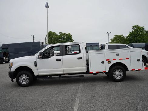 Used 2019 Ford F250 XL w/ Power Equipment Group AWD/4WD image 6