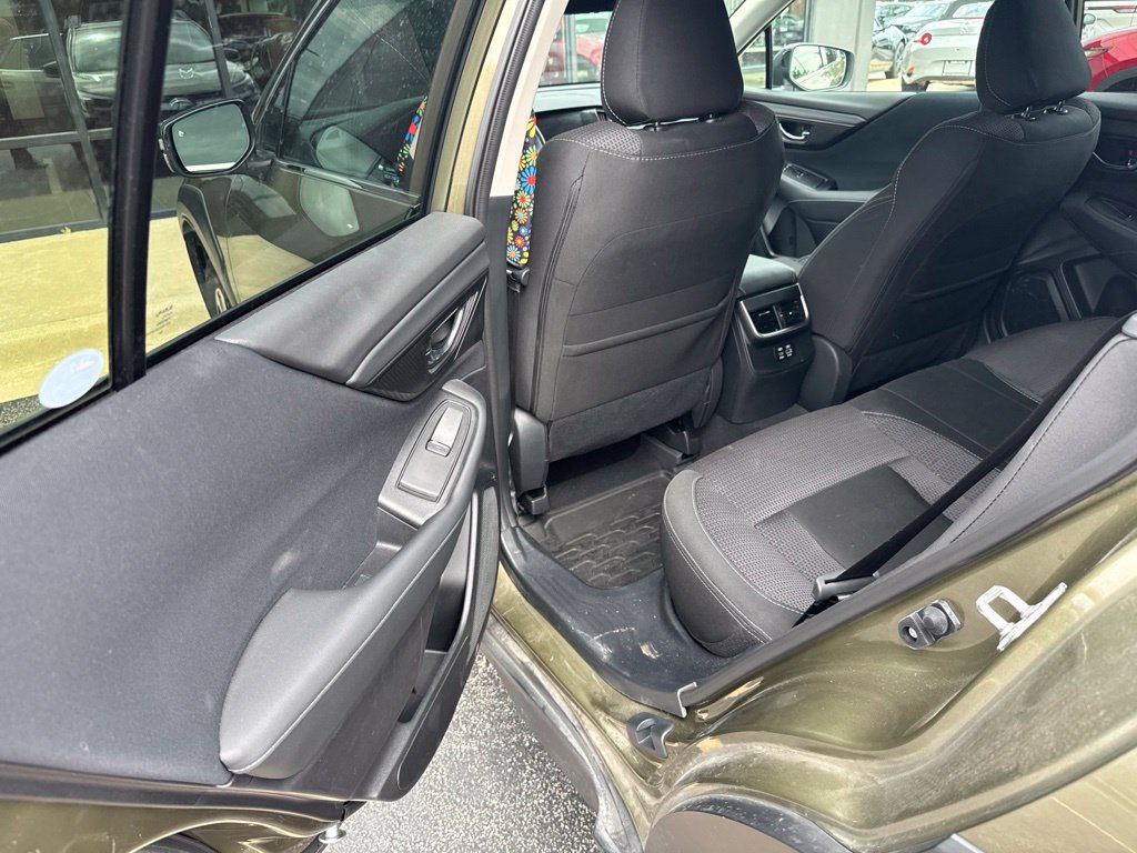 Used 2025 Subaru Outback Premium w/ Popular Package #1A AWD/4WD image 3