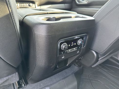 Used 2024 Chevrolet Tahoe Z71 w/ Luxury Package image 14