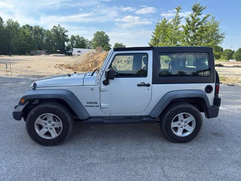 Used 2012 Jeep Wrangler Sport w/ Trailer Tow Group AWD/4WD image 4