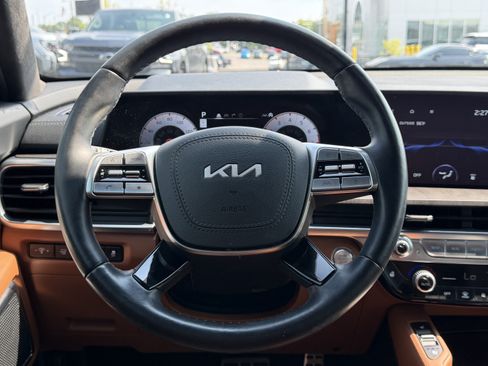 Used 2024 Kia Telluride SX Prestige X-Pro AWD/4WD image 19