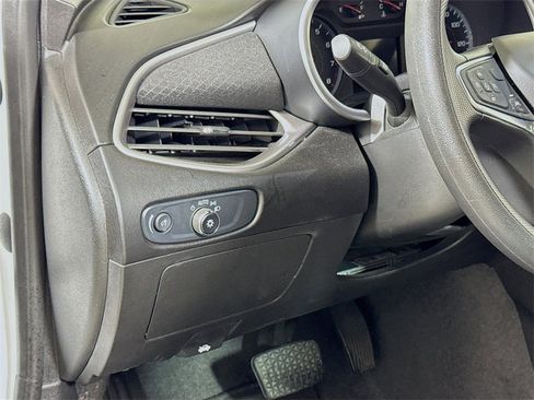 Certified 2024 Chevrolet Malibu LT image 8