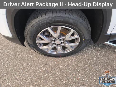 Used 2020 GMC Acadia SLT w/ Driver Alert Package II image 15