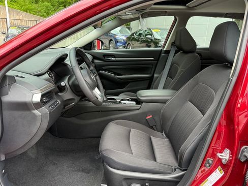 Used 2023 Nissan Altima 2.5 SV w/ SV Premium Package AWD/4WD image 17