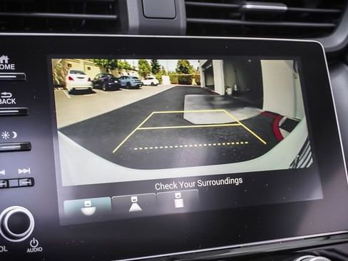 Used 2019 Honda Insight Touring image 15