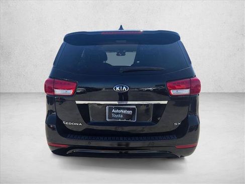 Used 2017 Kia Sedona SX FWD image 7