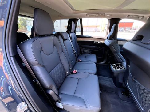 Used 2026 Volvo XC90 B5 Core AWD/4WD image 30