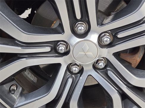 Used 2017 Mitsubishi Outlander Sport ES image 8