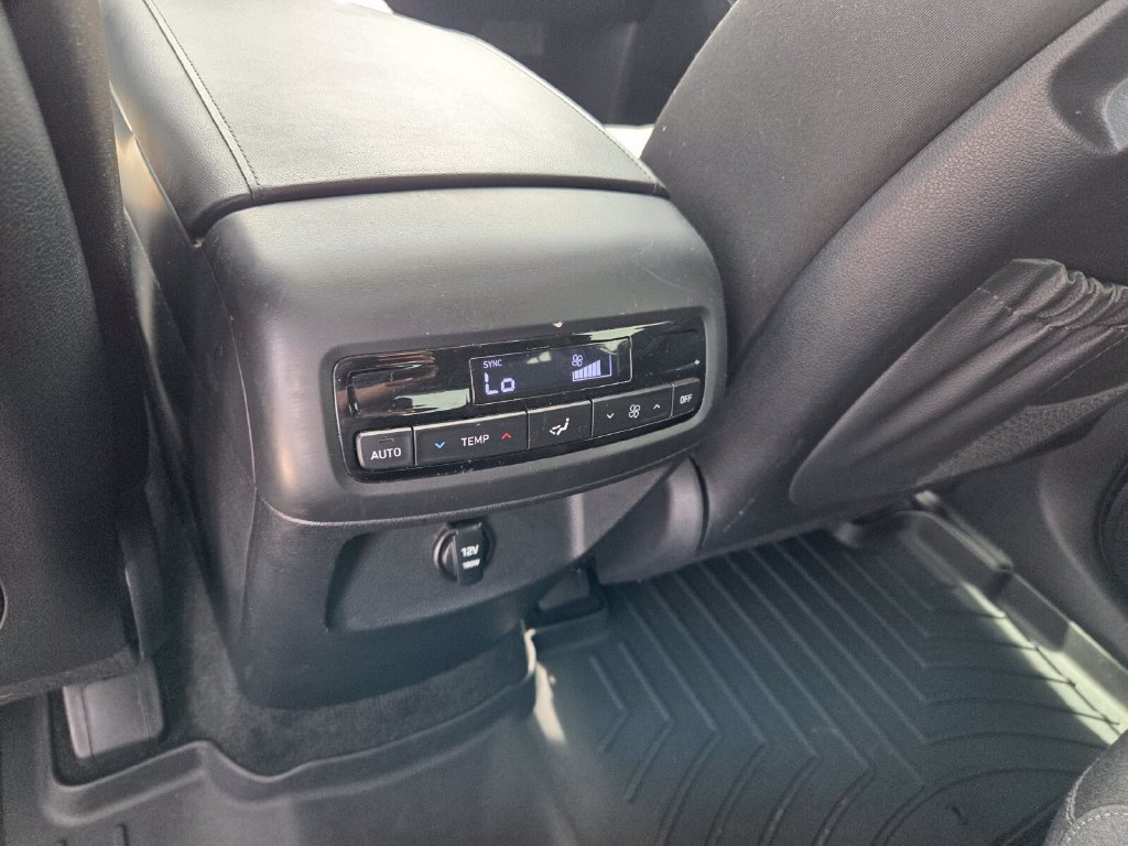 Used 2021 Hyundai Palisade SEL FWD image 9