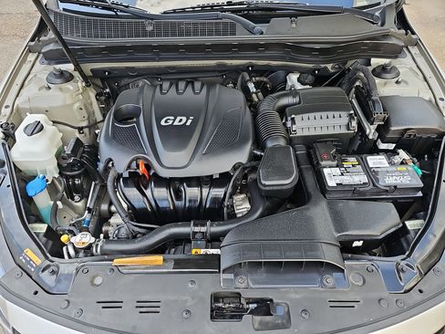 Used 2015 Kia Optima LX image 33
