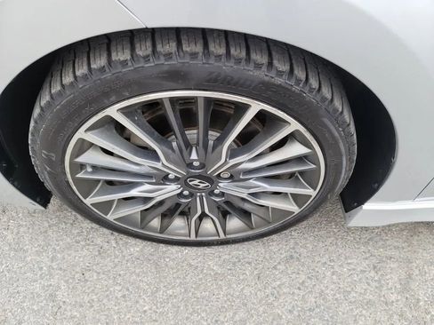 Used 2018 Hyundai Elantra Sport w/ Sport Premium Package 03 image 24