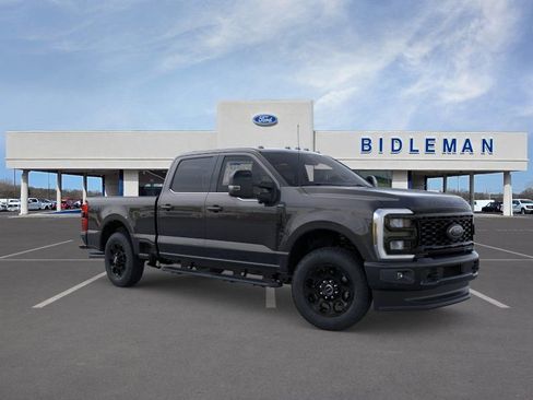 New 2026 Ford F350 Lariat w/ Black Appearance Package image 8