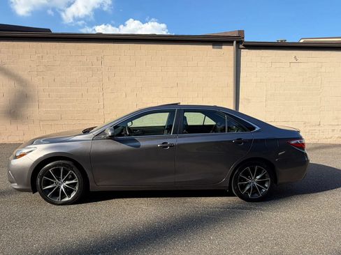 Used 2017 Toyota Camry XSE FWD image 21