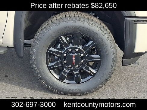 New 2026 GMC Sierra 2500 AT4 w/ AT4 Premium Plus Package image 8