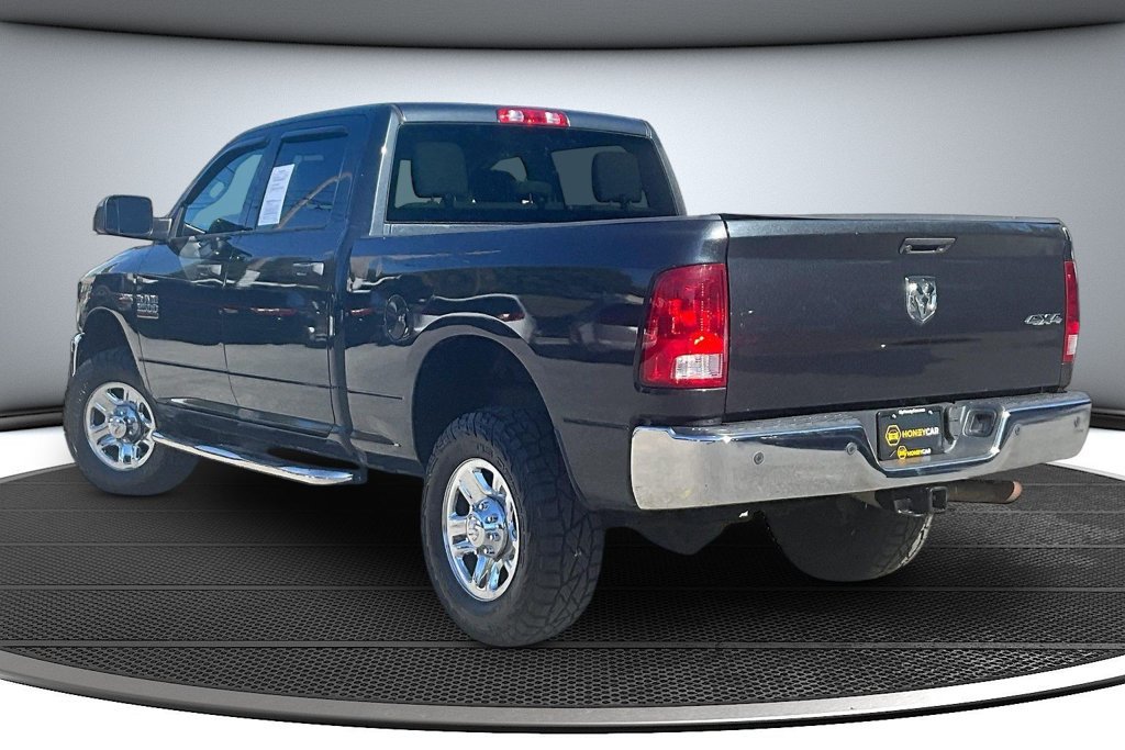 Used 2014 RAM 2500 Tradesman w/ Chrome Appearance Group AWD/4WD image 4