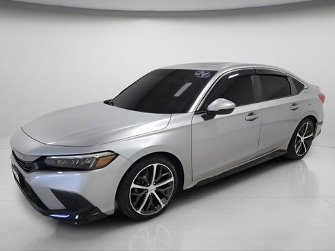 Used 2024 Honda Civic Touring image 6