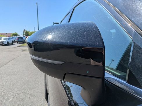 Certified 2025 Nissan Pathfinder SV image 13