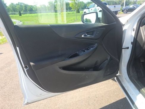 Used 2020 Chevrolet Malibu LT FWD image 20