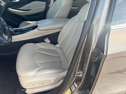 Used 2017 Buick Envision Essence FWD image 8