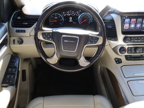 Used 2019 GMC Yukon XL Denali w/ Open Road Package image 17