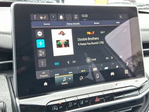 Certified 2023 Jeep Compass Latitude image 18