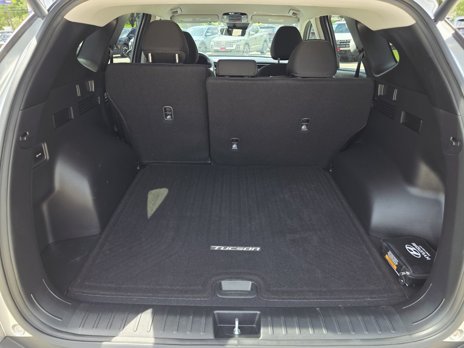 Used 2024 Hyundai Tucson SEL FWD image 17