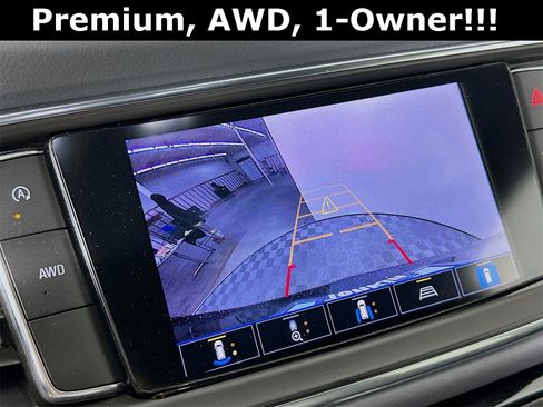 Used 2024 Buick Enclave Premium image 15