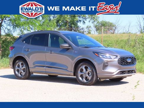 Used 2023 Ford Escape ST-Line w/ Tech Pack #1 AWD/4WD image 1