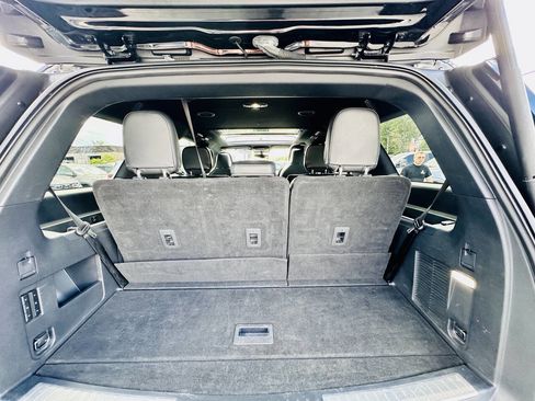 Used 2022 Lincoln Navigator Reserve image 23