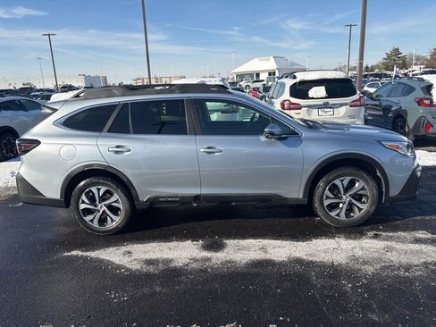 Used 2020 Subaru Outback Limited w/ Tech Package 2 image 2