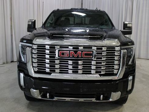 Used 2024 GMC Sierra 2500 Denali w/ Denali Reserve Package AWD/4WD image 29
