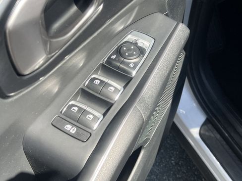 Used 2024 Kia Sorento S FWD image 13