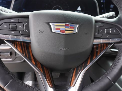 Certified 2024 Cadillac Escalade Premium Luxury w/ Performance Package AWD/4WD image 20