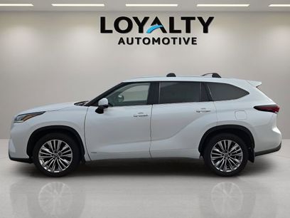 Used 2025 Toyota Highlander Platinum