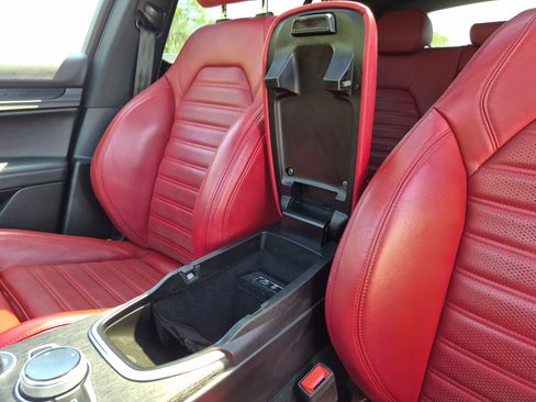 Used 2022 Alfa Romeo Stelvio Sprint RWD image 41