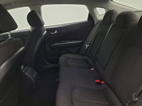 Used 2020 Kia Optima LX FWD image 18