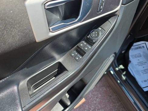 Used 2020 Ford Explorer XLT AWD/4WD image 11