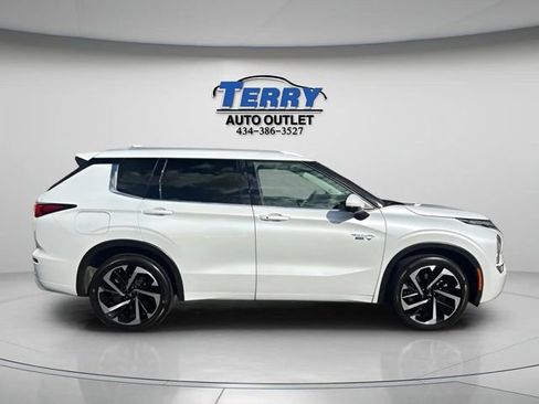 Used 2023 Mitsubishi Outlander SEL 40th Anniversary AWD/4WD image 6