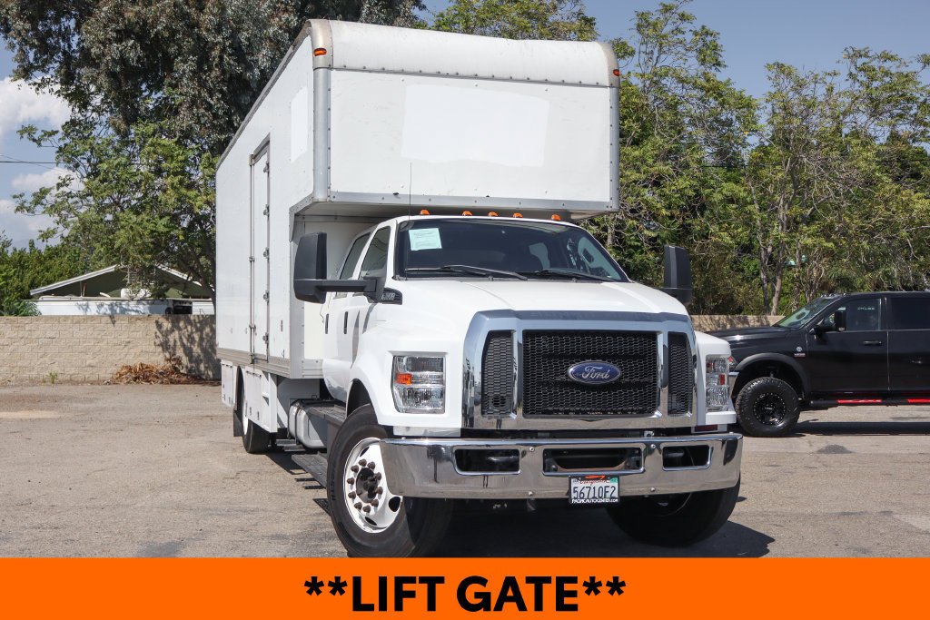 Used 2019 Ford F650 2WD Crew Cab Super Duty image 2
