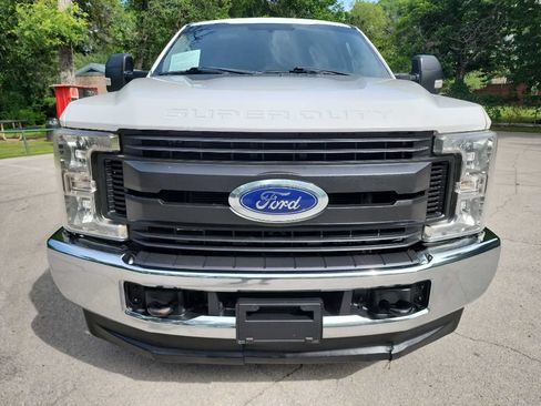 Used 2019 Ford F250 XL w/ XL Value Package AWD/4WD image 2
