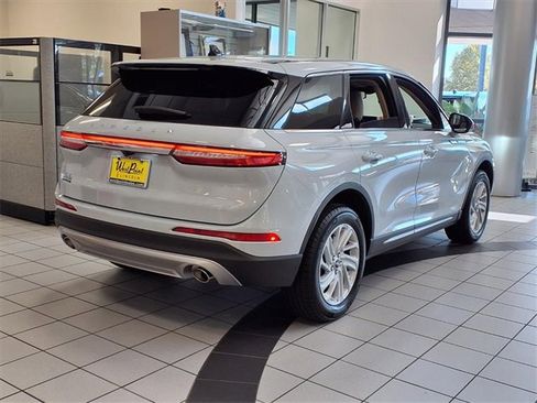 Certified 2025 Lincoln Corsair FWD image 2