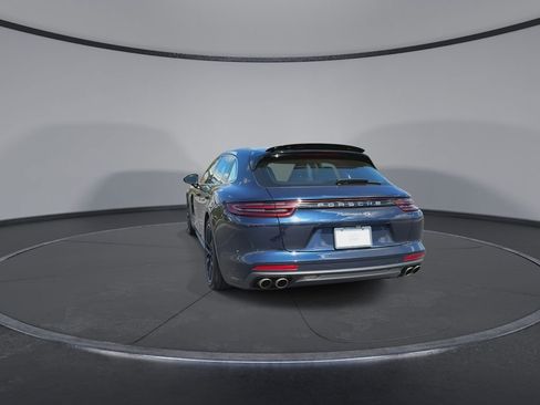 Used 2018 Porsche Panamera 4S image 7