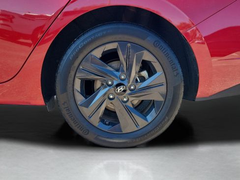 Used 2022 Hyundai Elantra SEL w/ Convenience Package image 6