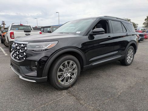 New 2026 Ford Explorer Platinum image 8