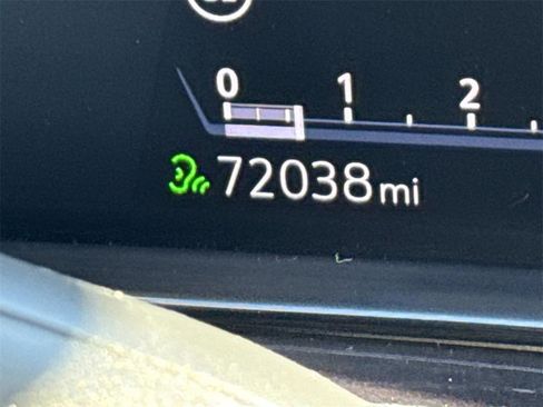 Used 2022 Cadillac Escalade ESV Sport w/ Touring Package image 32