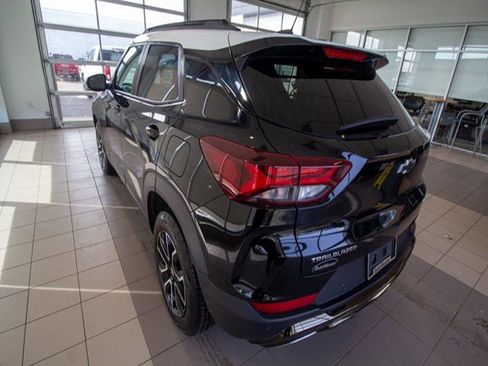 Used 2021 Chevrolet TrailBlazer ACTIV w/ Convenience Package image 5