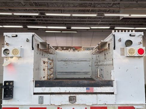 Used 2014 Ford F550 4x4 Crew Cab Super Duty image 12