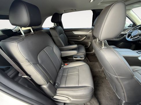 Certified 2024 MAZDA CX-90 Plug-In Hybrid w/ Preferred image 18